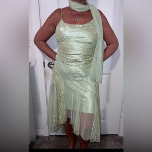 Women’s beautiful dress size large .